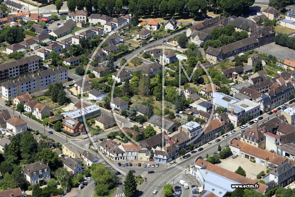 Photo arienne de Joigny (les Pontons)