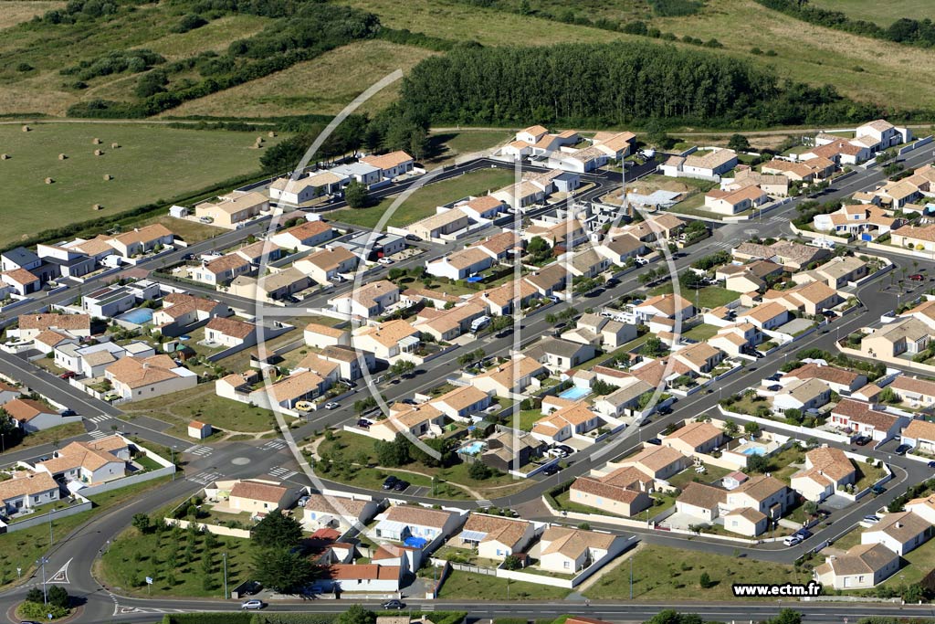 Photo arienne de Bretignolles-sur-Mer (les Arrires Saisons)