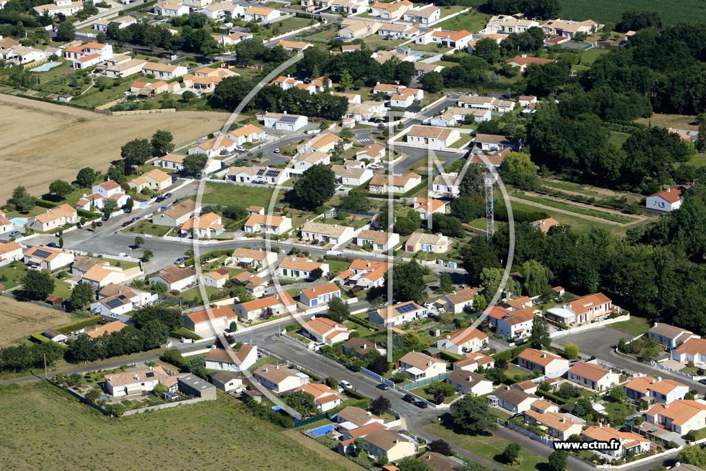 Photo arienne de L'Aiguillon-sur-Vie (la Grve)