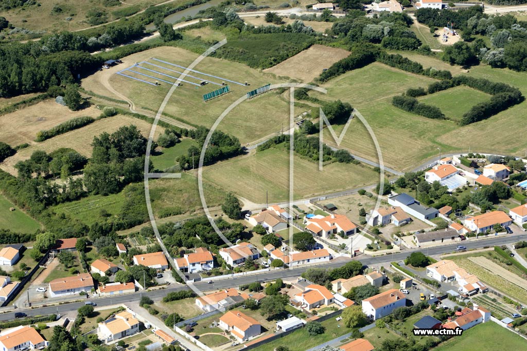 Photo arienne de Saint-Gilles-Croix-de-Vie (le Pont)