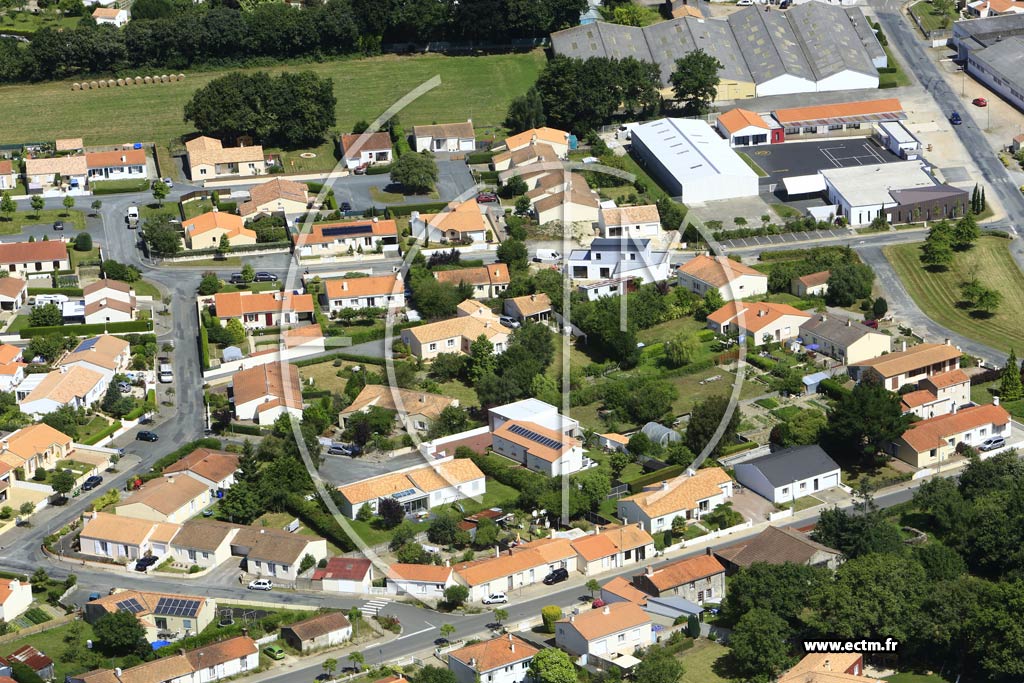 Photo arienne de Saint-Julien-des-Landes