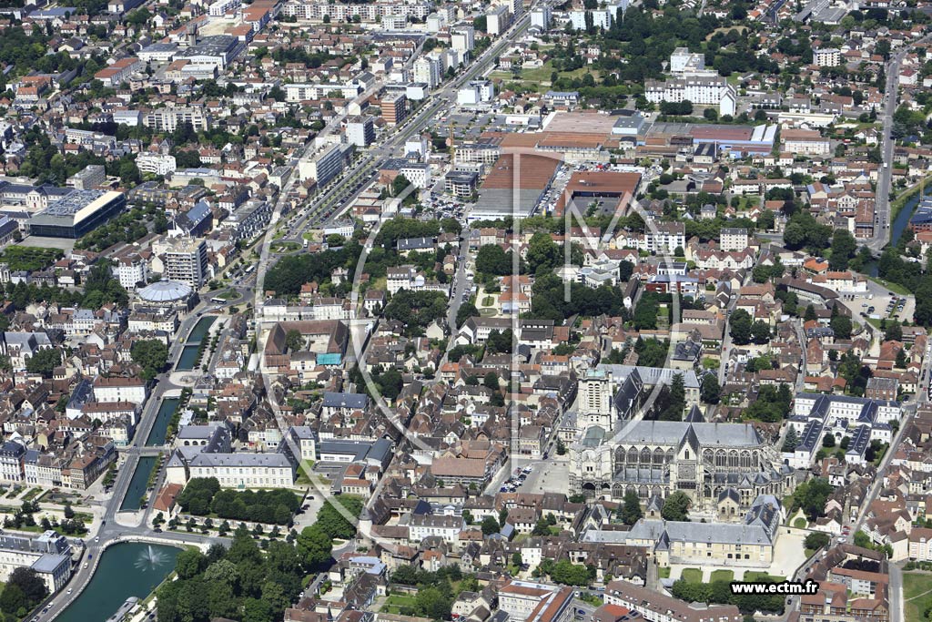 Photo arienne de Troyes (Centre)
