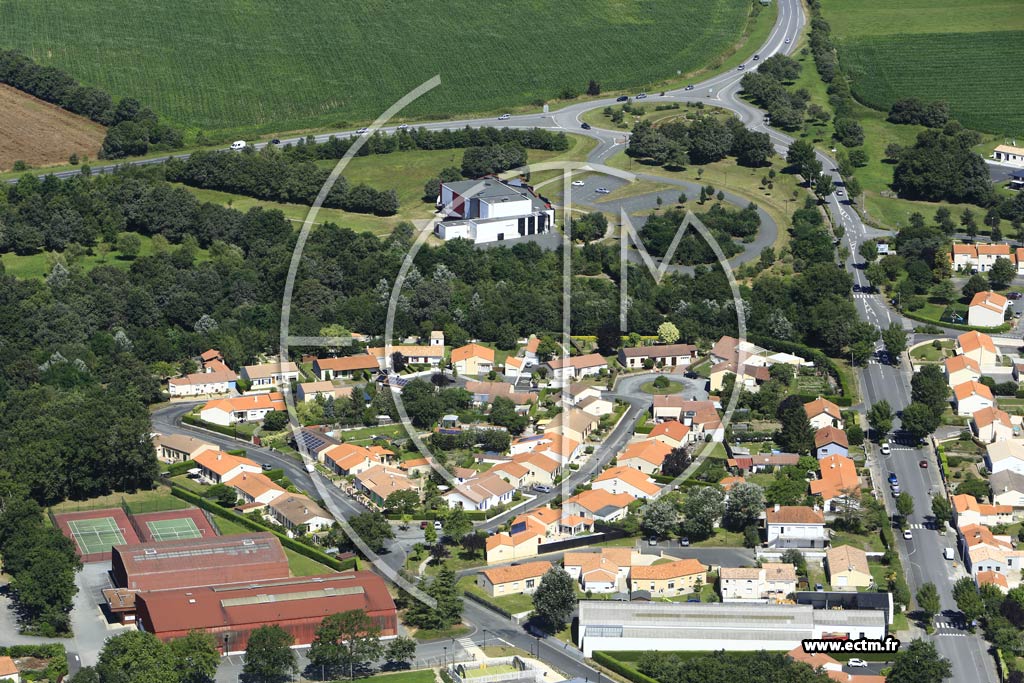 Photo arienne de Saint-Hilaire-de-Loulay (Ouest)