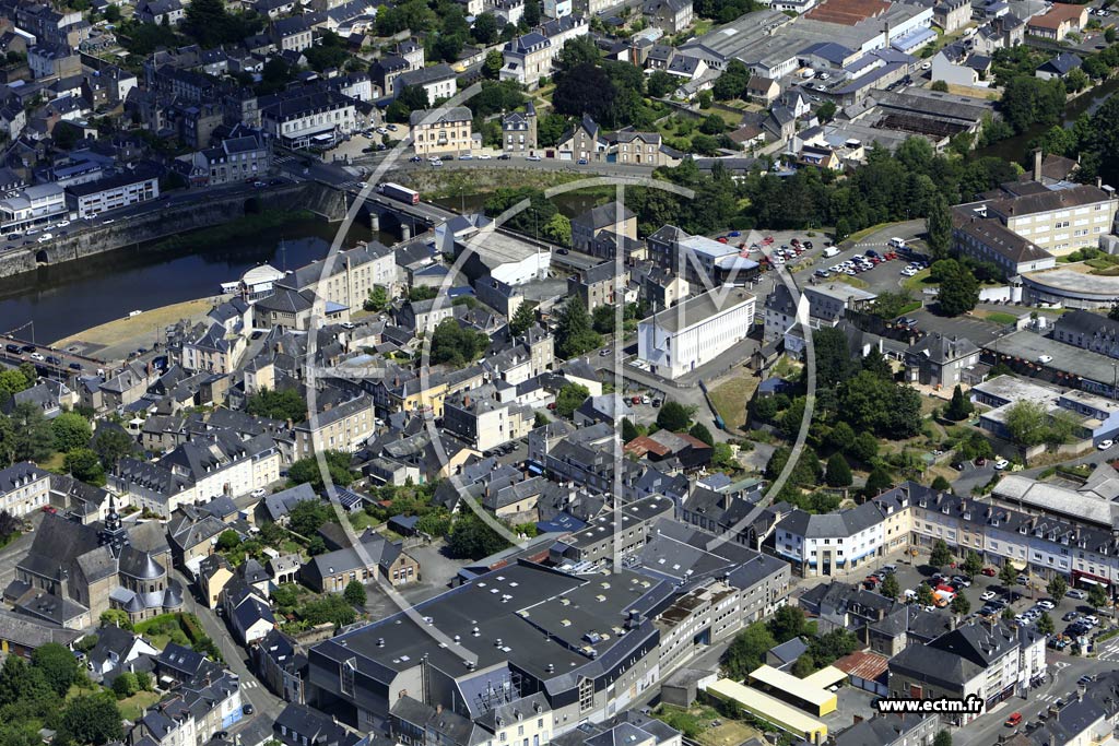 Photo arienne de Mayenne (Centre)