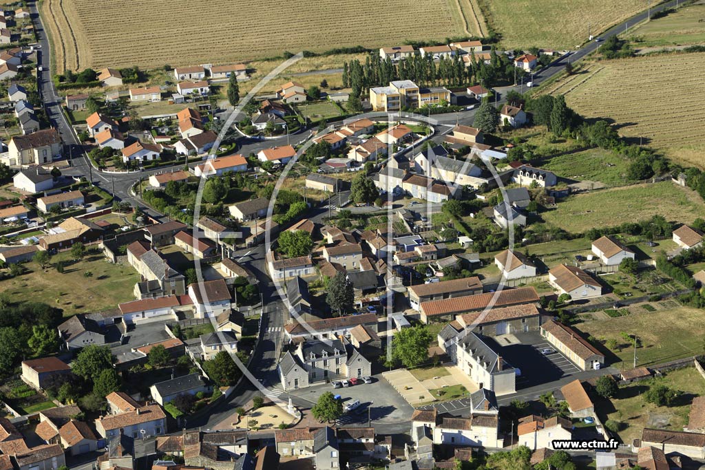 Photo arienne de Argenton-l'glise