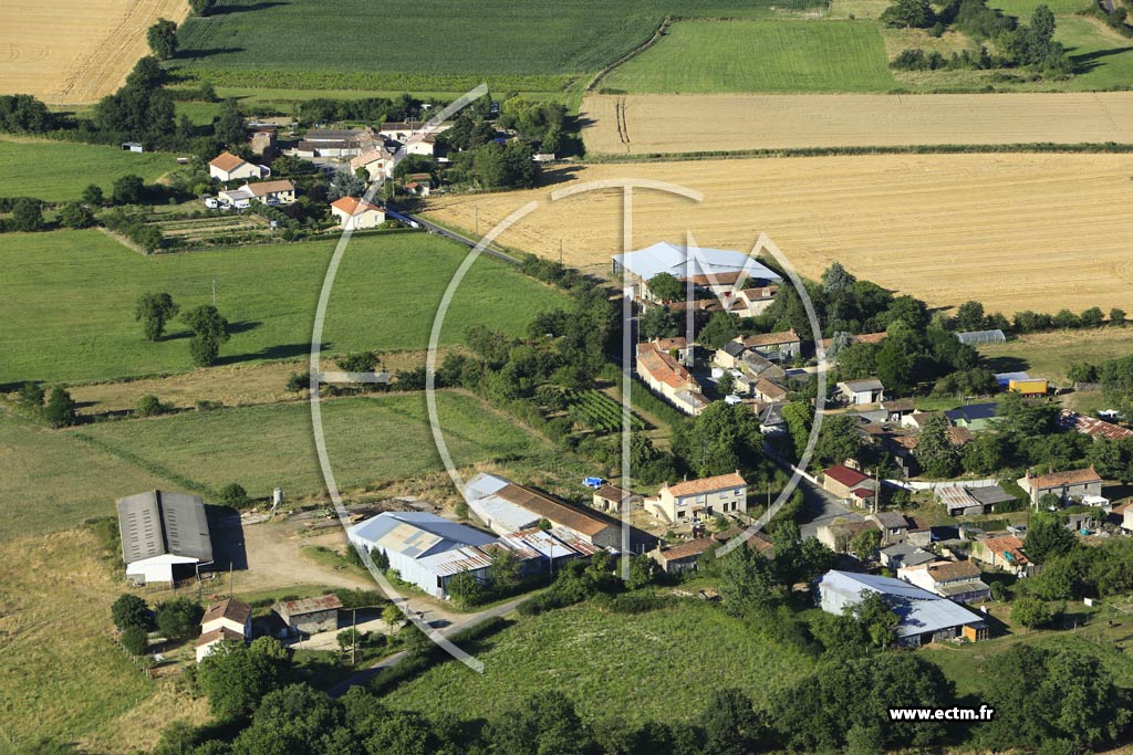 Photo arienne de Argenton-l'glise (Champigny)