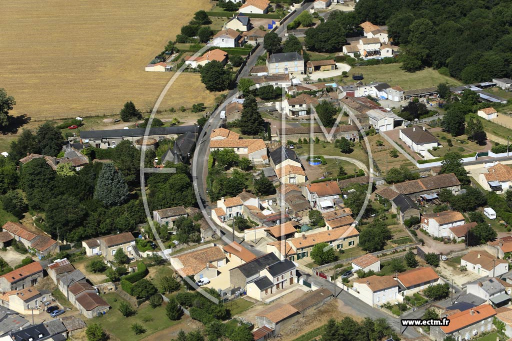 Photo arienne de Mauz-Thouarsais (le Ruault)