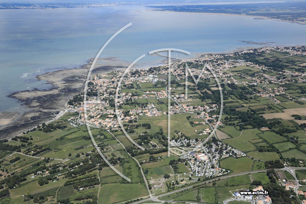 Photo arienne de La Plaine-sur-Mer (la Haute Rue - la Basse Rue)