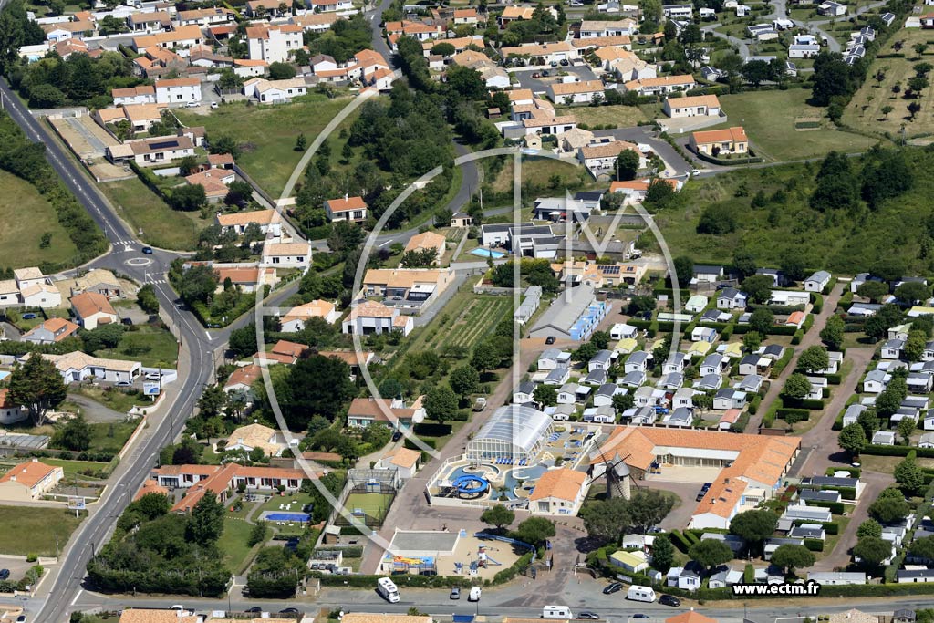 Photo arienne de Olonne-sur-Mer (le Moulin de la Salle)