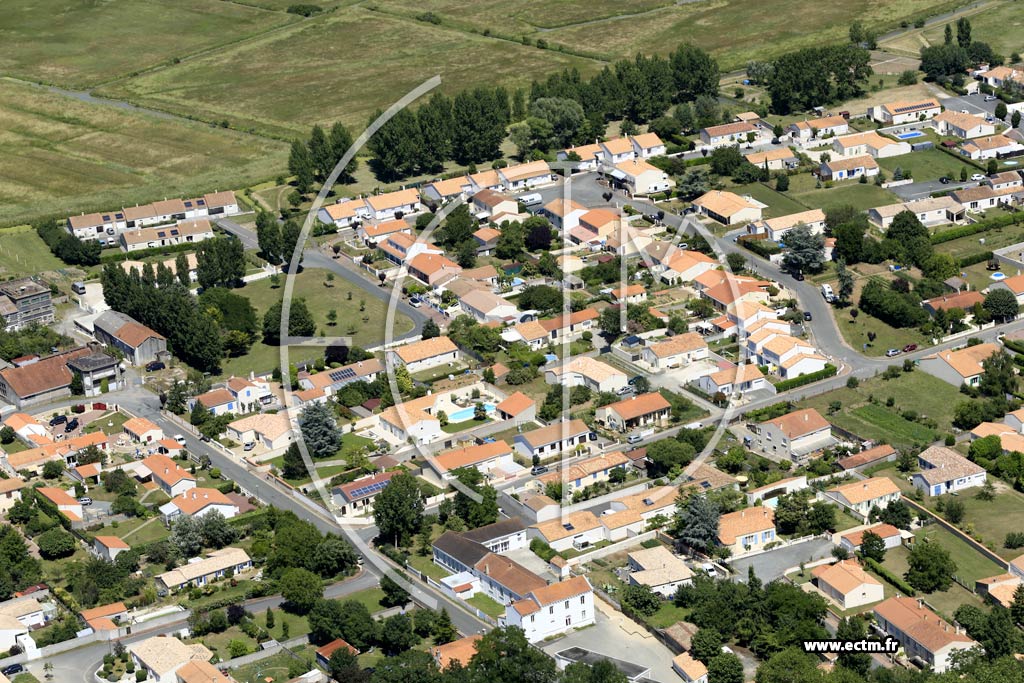 Photo arienne de Champagn-les-Marais