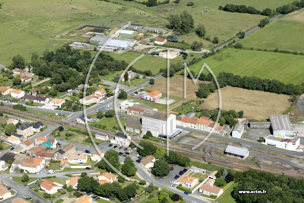 Photo arienne de L'Herbergement (la Gare - le Blaison)