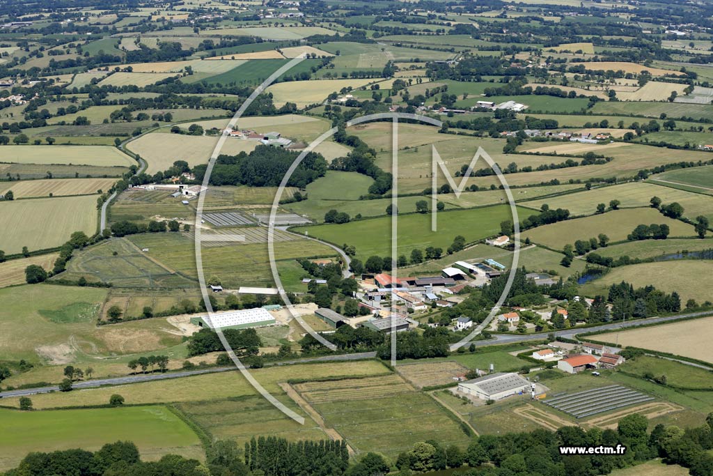 Photo arienne de Chambretaud (la Motte - la Fort)