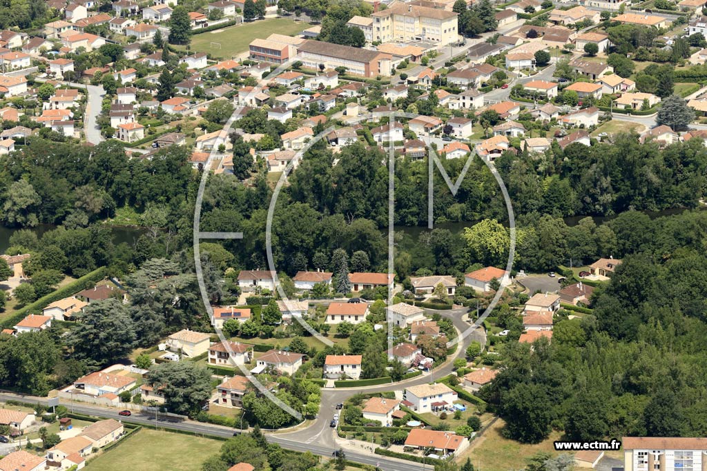 Photo arienne de Villeneuve-sur-Lot (Pont de Laroque)