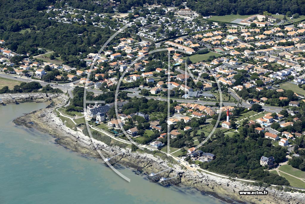 Photo arienne de Saint-Palais-sur-Mer (Phare de Terre Ngre)