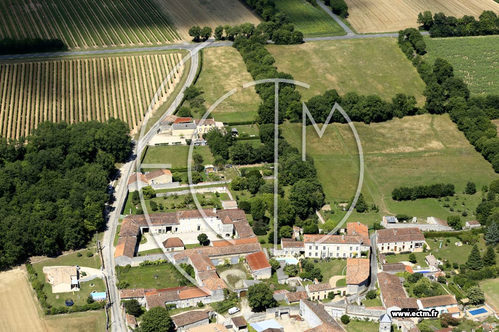 Photo arienne de Neuvicq-le-Chteau (les Brousses)