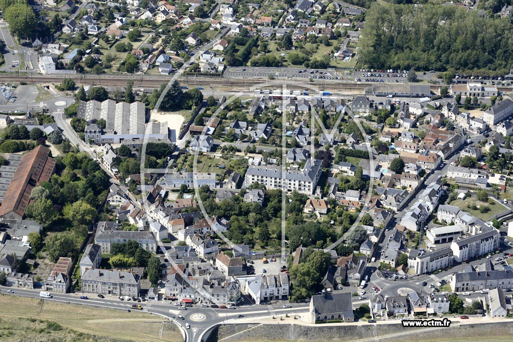 Photo arienne de Amboise (le Bout des Ponts)