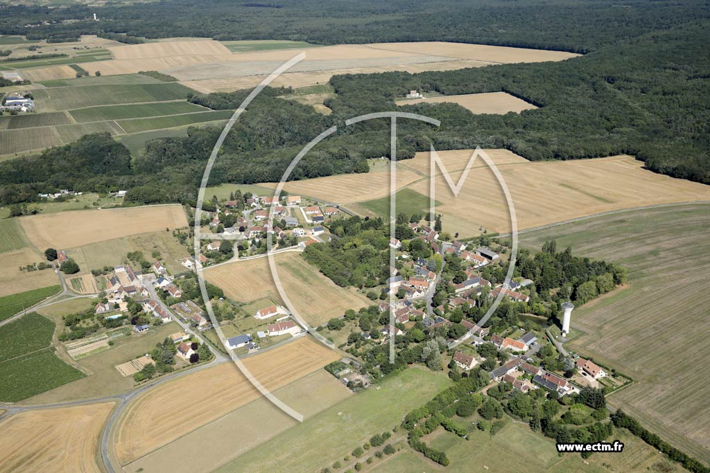 Photo arienne de La Croix-en-Touraine (le Grand Villefrault)