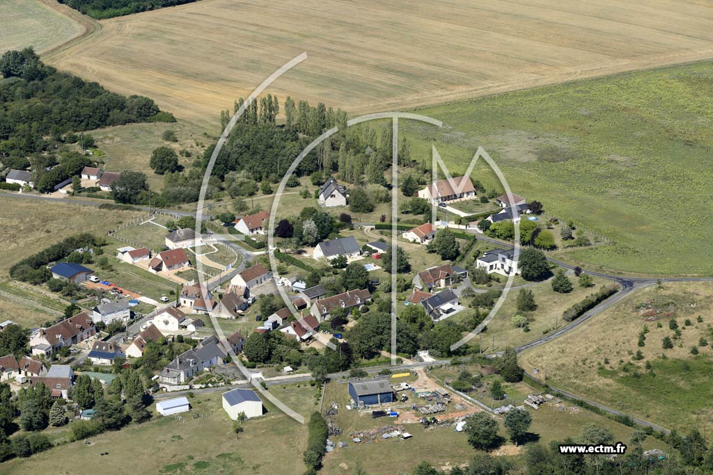 Photo arienne de Montreuil-en-Touraine (le Vieux Jou)