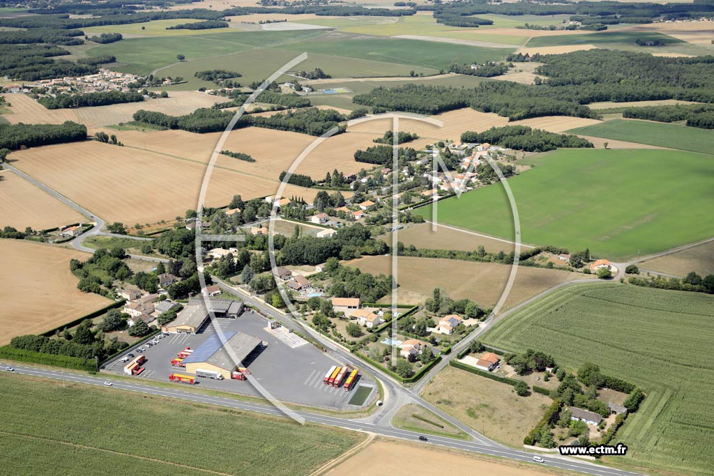 Photo arienne de Jardres (la Vigne au Roux)