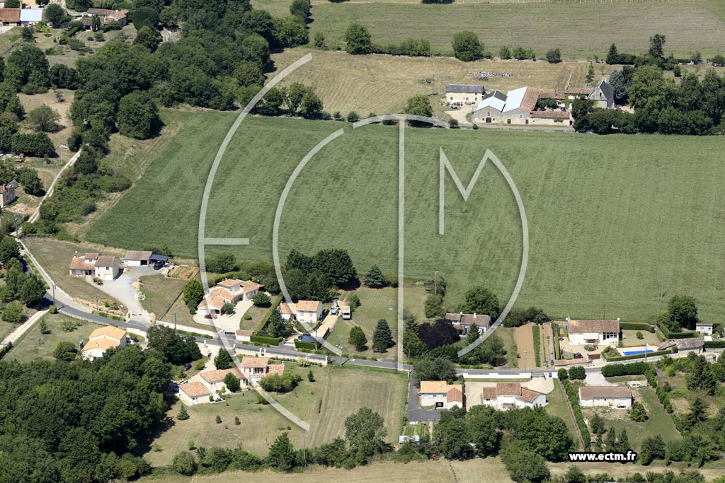 Photo arienne de Valdivienne (le Petit Clos - le Poiron)