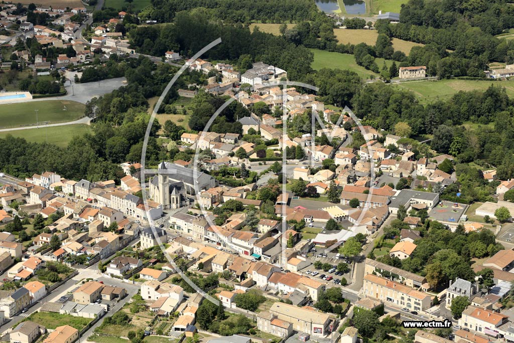 Photo arienne de La Crche (Centre)