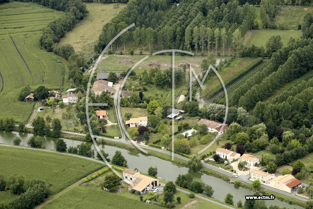 Photo arienne de Le Mazeau (le Coin de Chambrun)