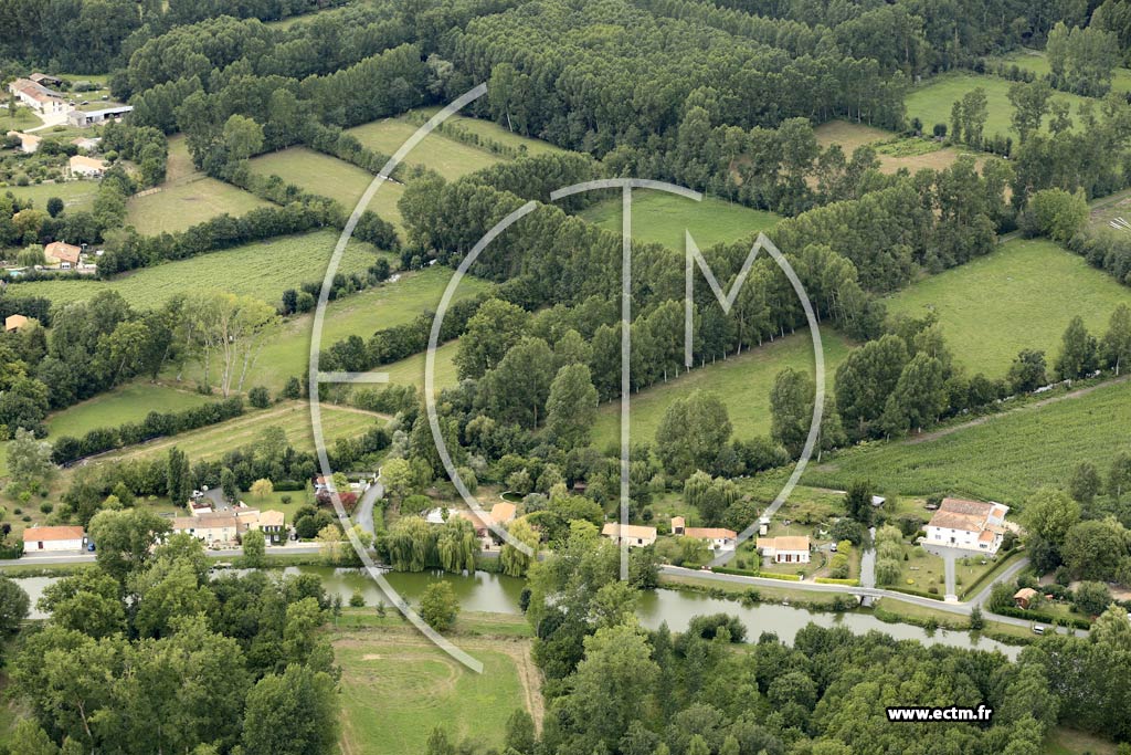 Photo arienne de Le Mazeau (Village de la Svre)