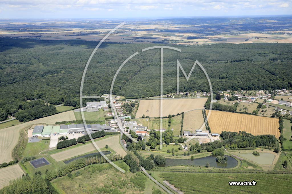 Photo arienne de Silly-en-Gouffern (les Bruyres du Pont Nicole)