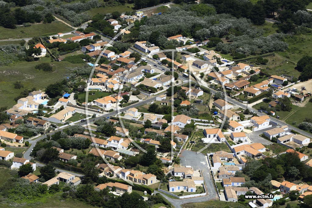 Photo arienne de Saint-Denis-d'Olron (Les Trois Pierres)