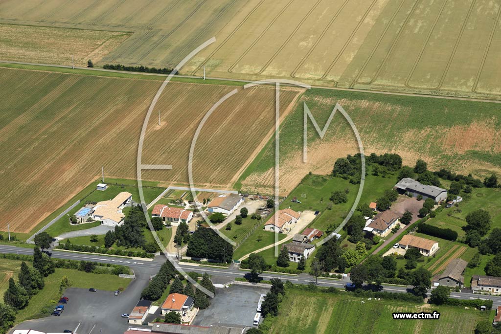 Photo arienne de Pamproux (La Villedieu du Perron)