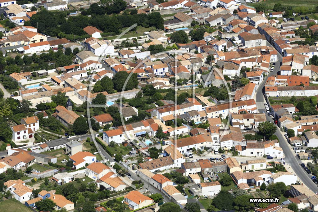 Photo arienne de Nieul-sur-Mer (Lauzires)