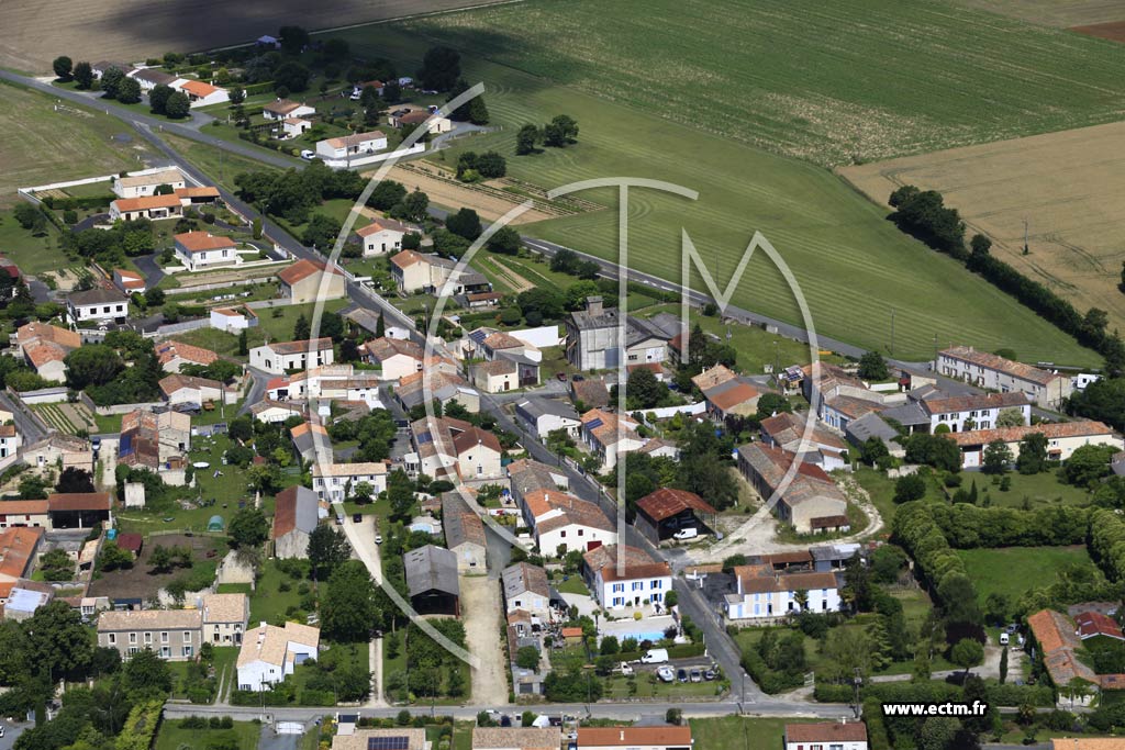 Photo arienne de Marsais (les Quatre Maisons)