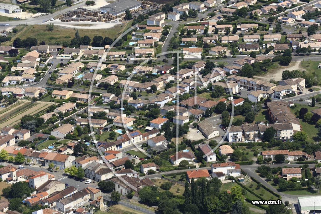 Photo arienne de Castelculier (Grandfonds)