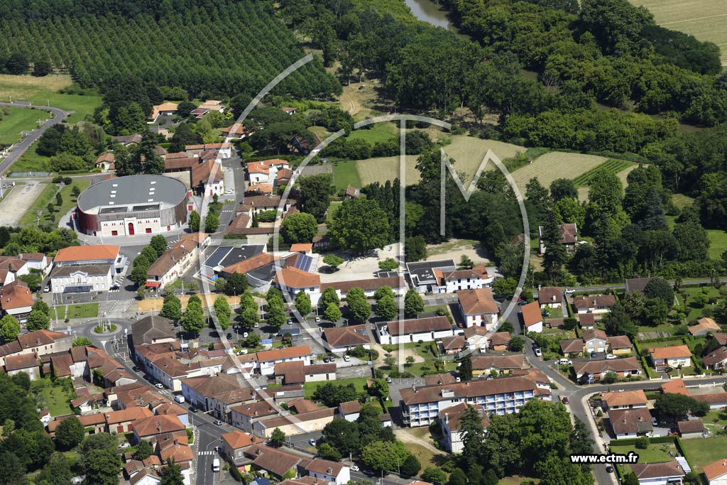 Photo arienne de Pontonx-sur-l'Adour