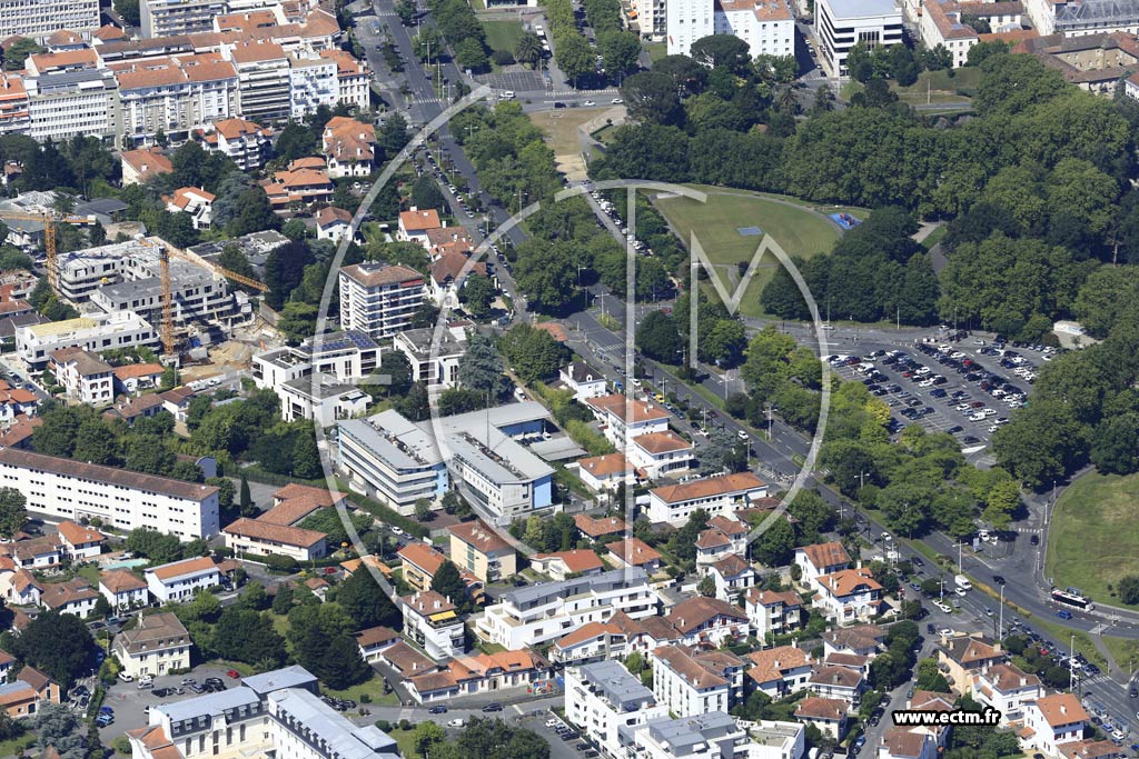 Photo arienne de Bayonne (Lachepaillet)