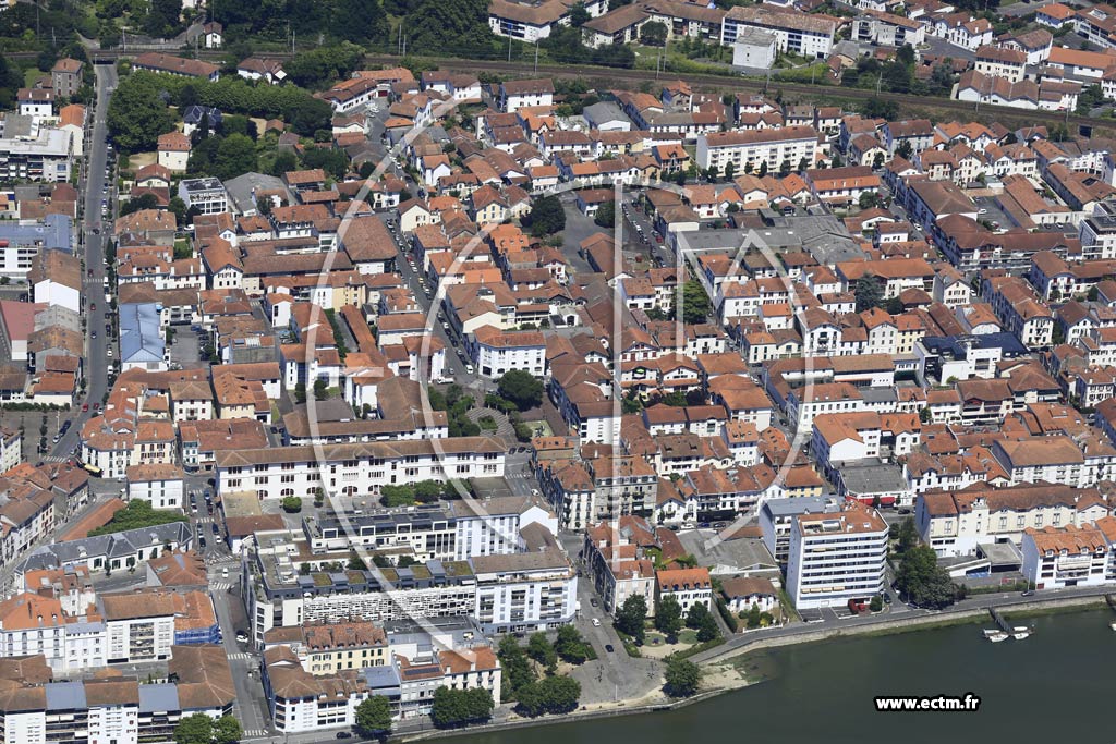 Photo arienne de Bayonne (Saint-Esprit)