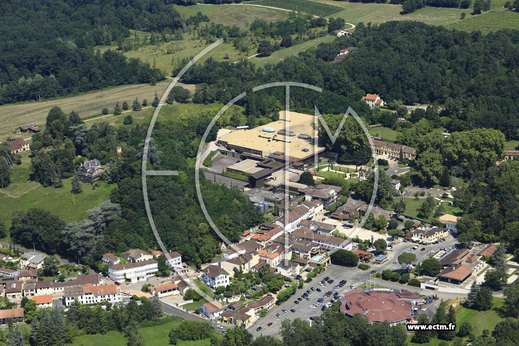 Photo arienne de Cazaubon (Barbotan les Thermes)