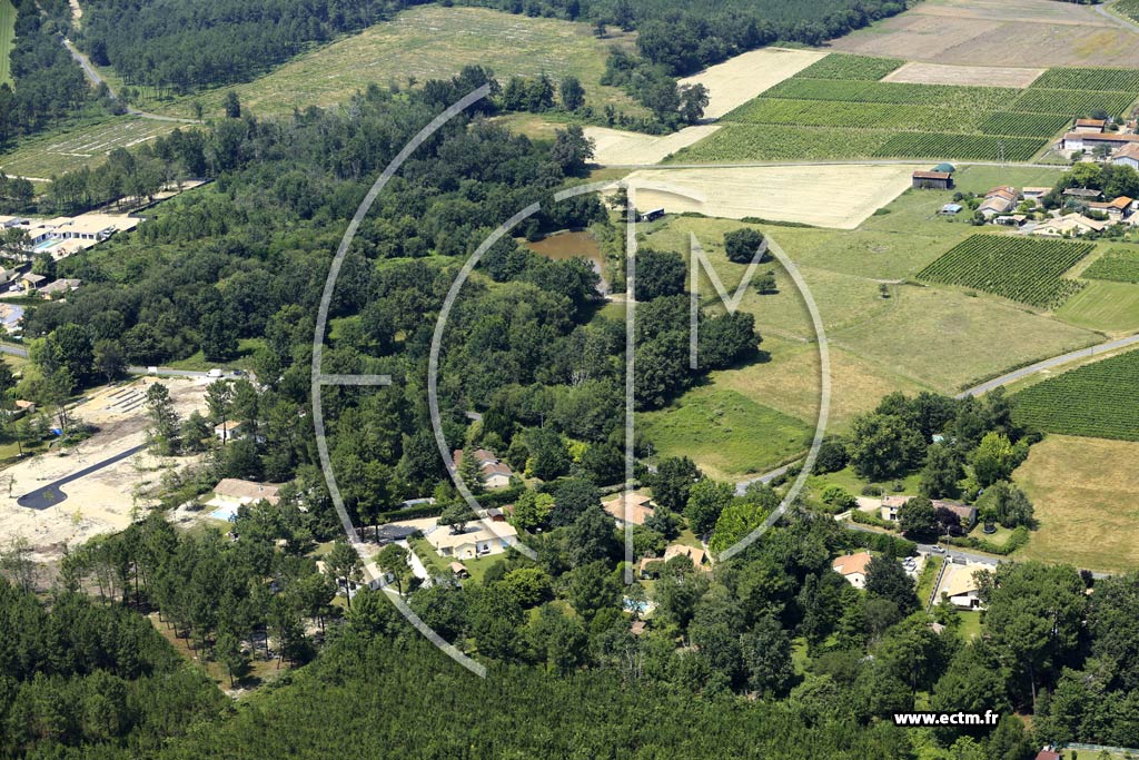 Photo arienne de Coimres (Lajordy)