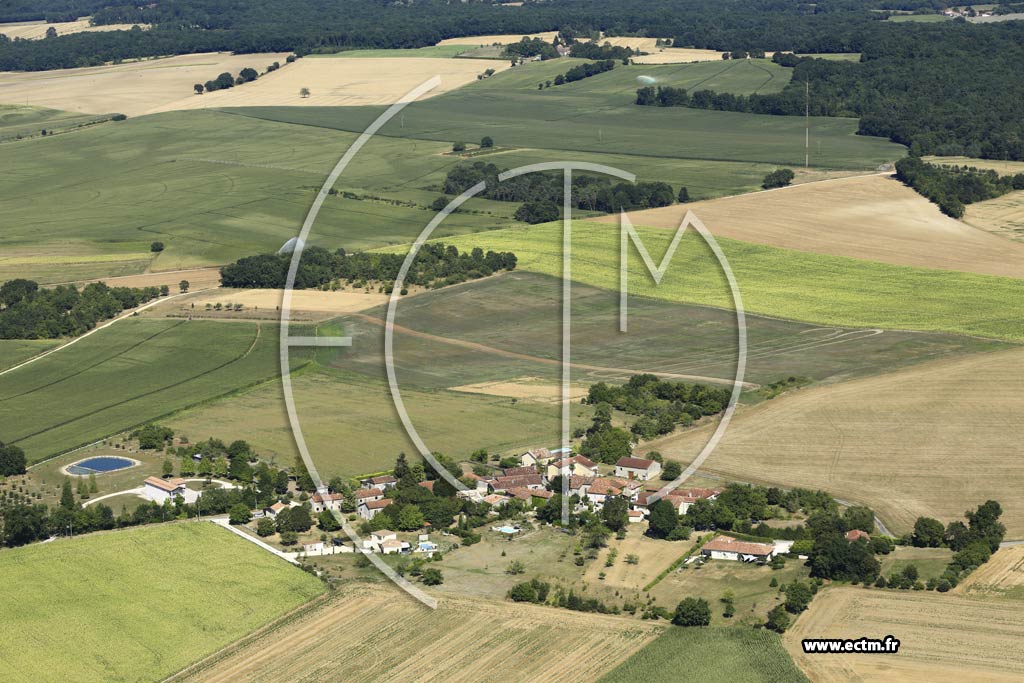 Photo arienne de Verteillac (les Siguenies)