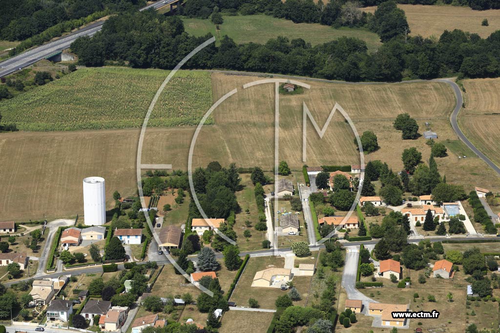 Photo arienne de Chasseneuil-sur-Bonnieure (la Fuie)