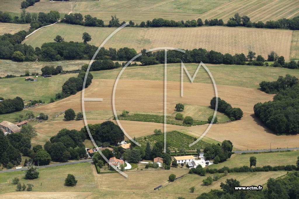 Photo arienne de Chazelles (la Combe)