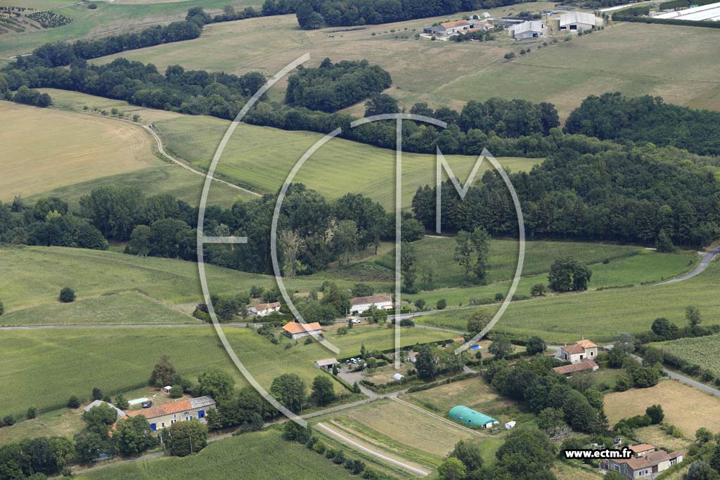 Photo arienne de Montembuf (la Vigne)