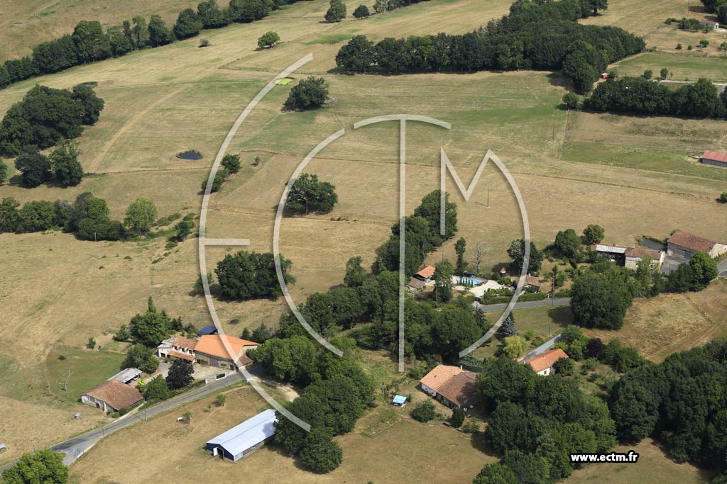 Photo arienne de Rouzde (les Rivauds)