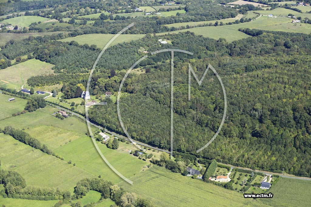 Photo arienne de Saint-Martin-de-la-Lieue (Ferme de la Valle)