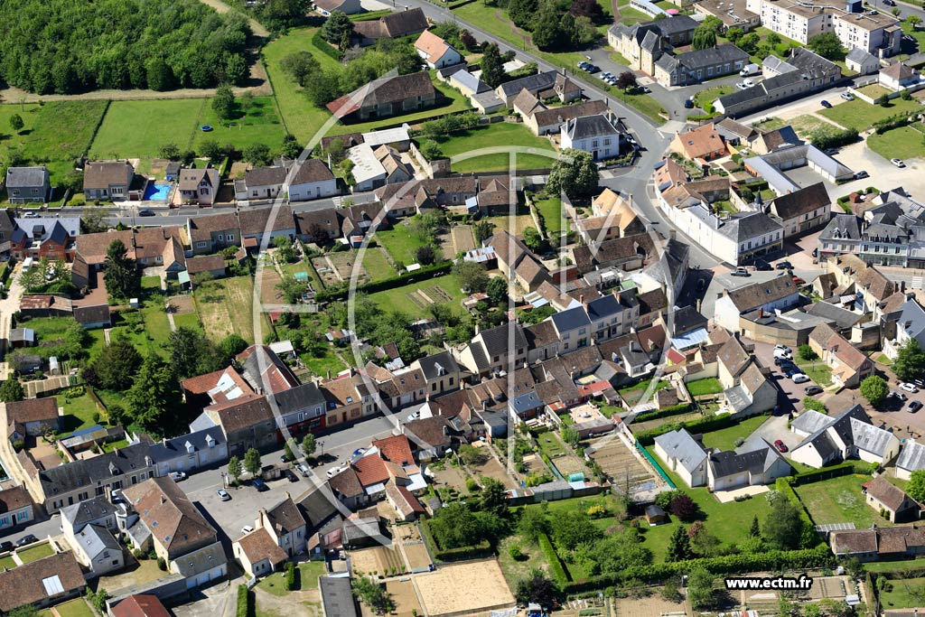 Photo arienne de Marolles-les-Braults