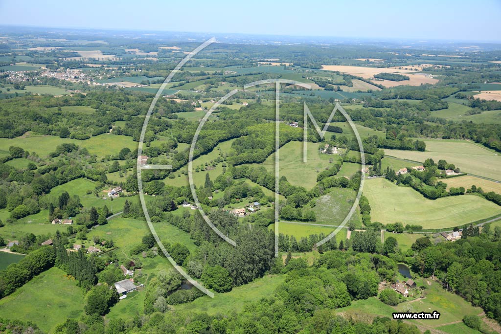 Photo arienne de Nogent-le-Bernard (La Matrassire)