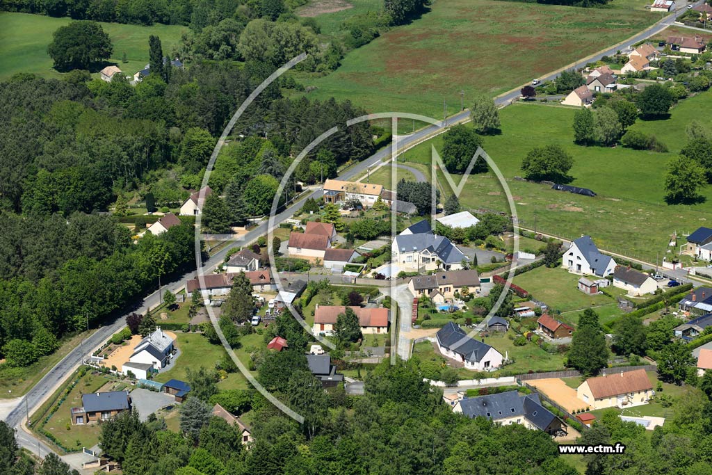 Photo arienne de Parign-l'vque (La Croix de Montbray)