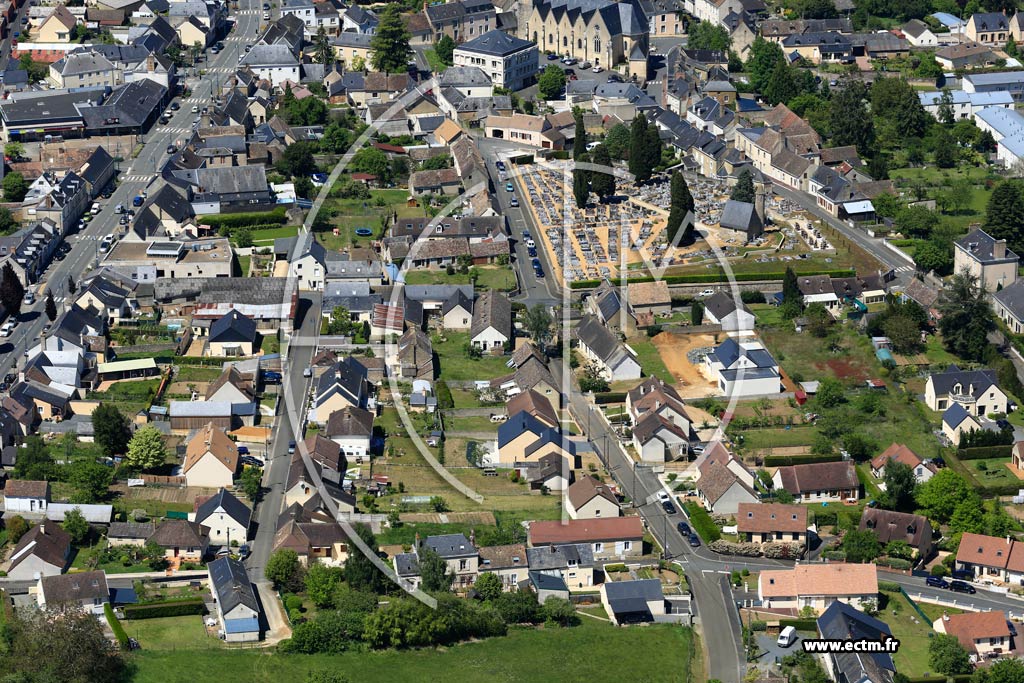 Photo arienne de Parign-l'vque (La Touche)