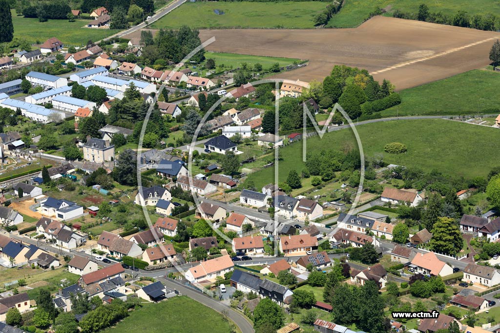 Photo arienne de Parign-l'vque (La Touche)