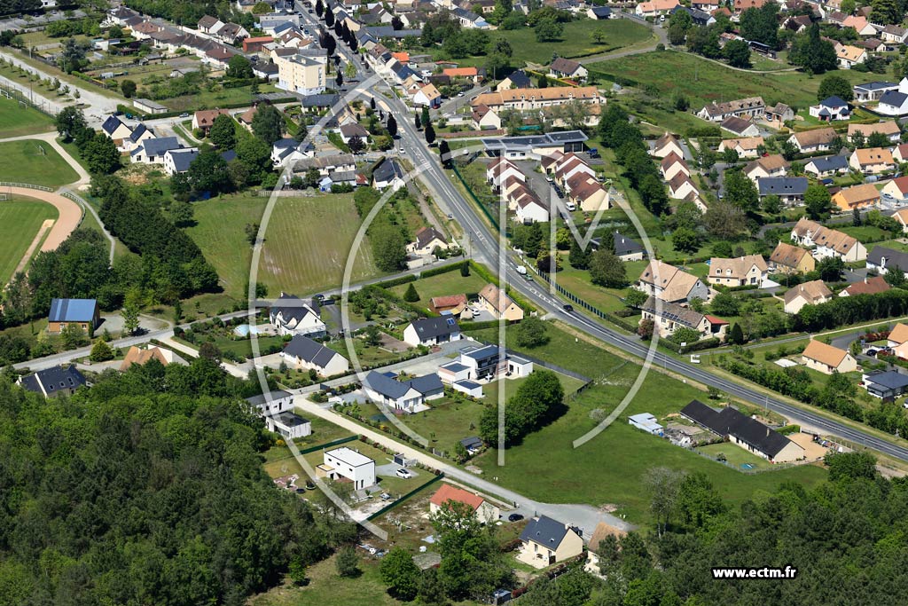 Photo arienne de Parign-l'vque (Le Guignier)